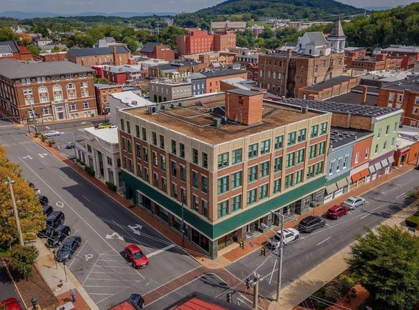 29 N CENTRAL AVE, STAUNTON, VA 24401