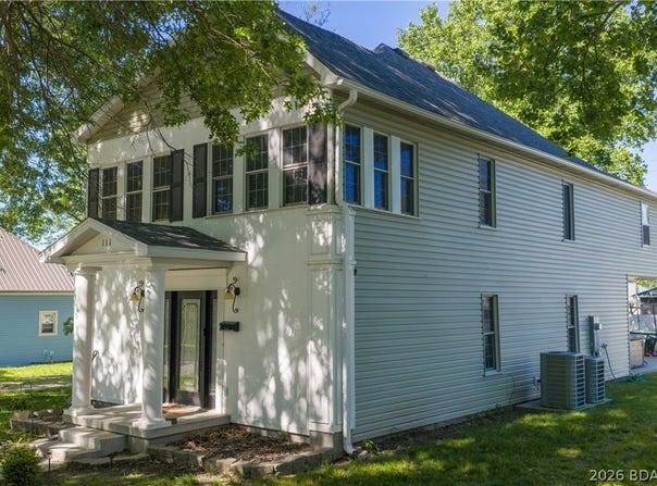 111 Franklin Avenue, Eldon, MO 65026