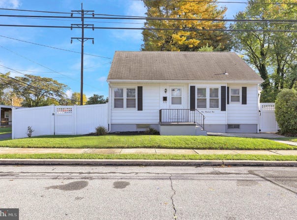 105 GOLD Street, READING, PA 19607