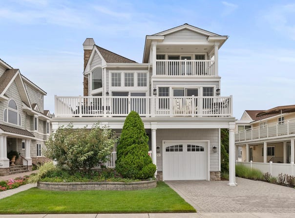 84 E 19th Street, Avalon, NJ 08202