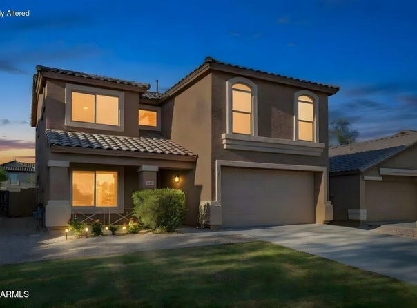 1020 E SADDLE Way, San Tan Valley, AZ 85143
