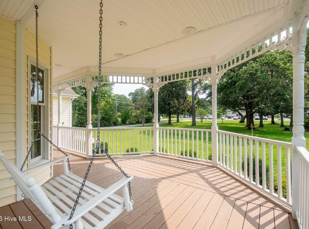 2437 Highway 70, Beaufort, NC 28516