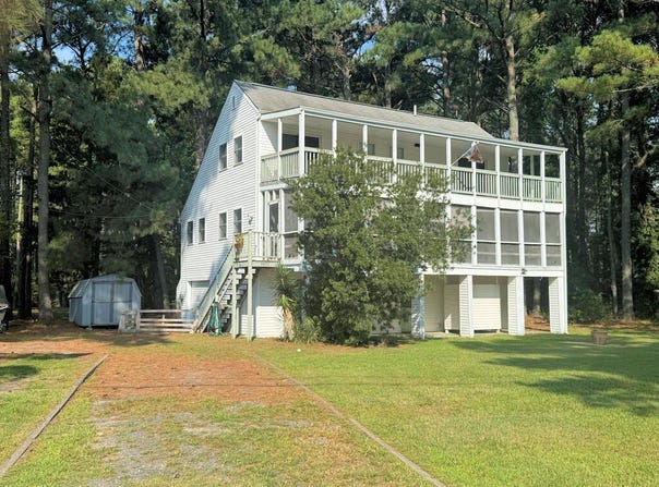5471 OAK DR, CHINCOTEAGUE, VA 23336