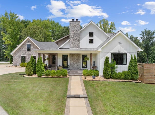 990 CHICKAKEE Rd, Haleyville, AL 35565
