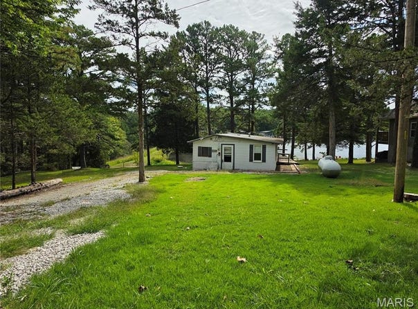 10042 Pebblewood Drive, Richwoods, MO 63071