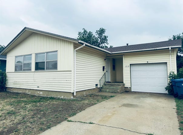 1713 E Ash Ave, Enid, OK 73701
