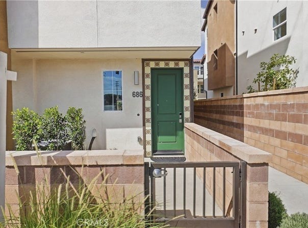 686 Limoncello Lane, Covina, CA 91723
