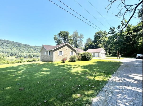 12 River Rd, Vanceburg, KY 41179