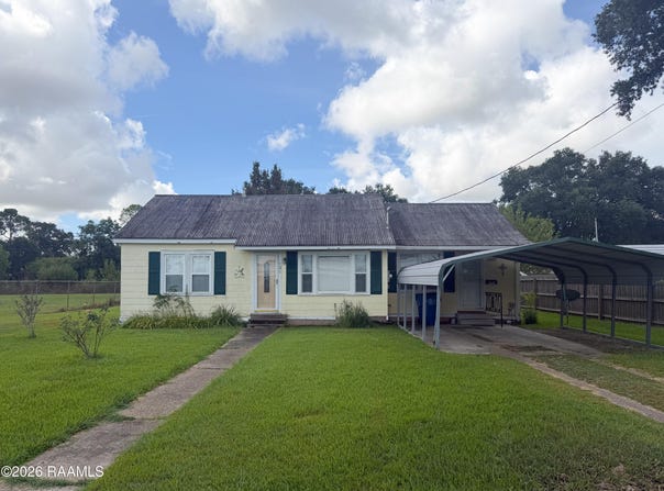 121 W Walnut Street, Crowley, LA 70526