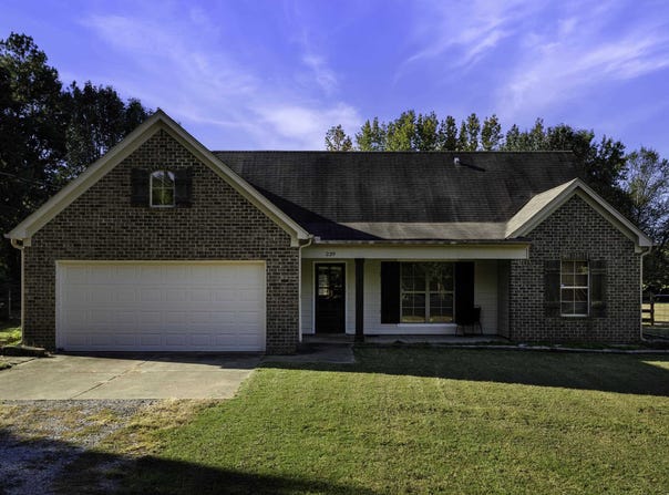 239 AMBER Cir, Byhalia, MS 38611