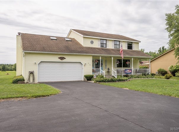 463 Pleasant View Drive, Lancaster, NY 14086