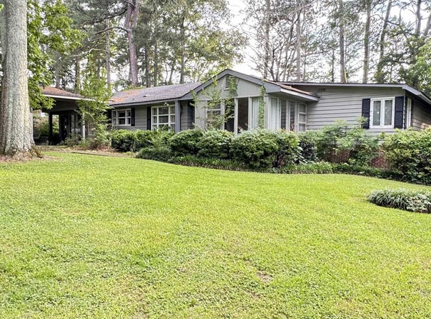 207 Iris Drive, Centre, AL 35960
