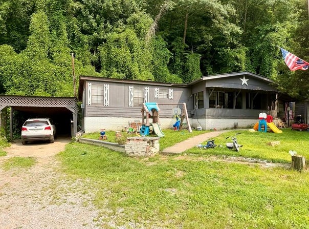 405 Sergent Road, Thorton, KY 41855