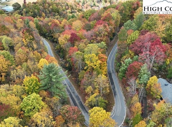 Pine Ridge Road, Beech Mountain, NC 28604