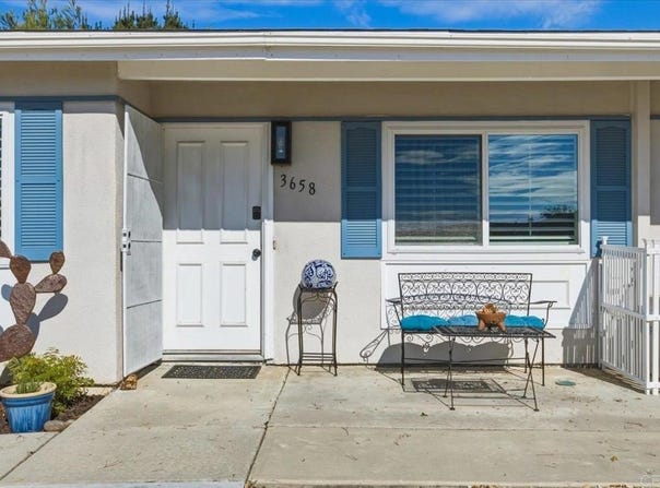 3658 AQUA, Oceanside, CA 92056