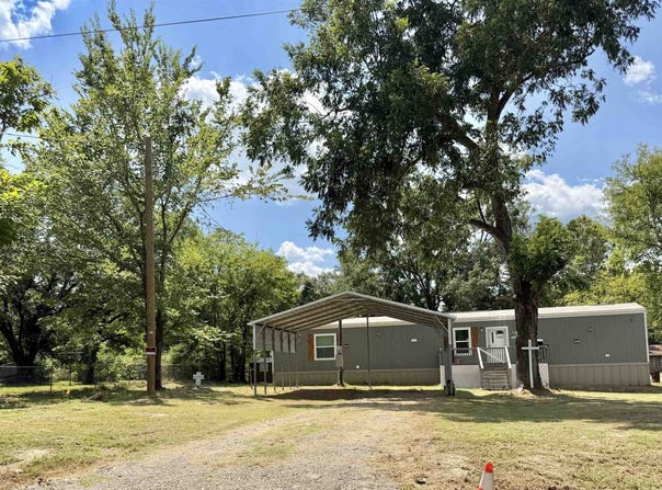 207 Heard street, Naples, TX 75568
