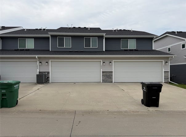 1025 NE 58th Lane, Ankeny, IA 50021