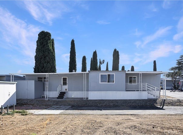 7425 Church Street, Yucca Valley, CA 92284