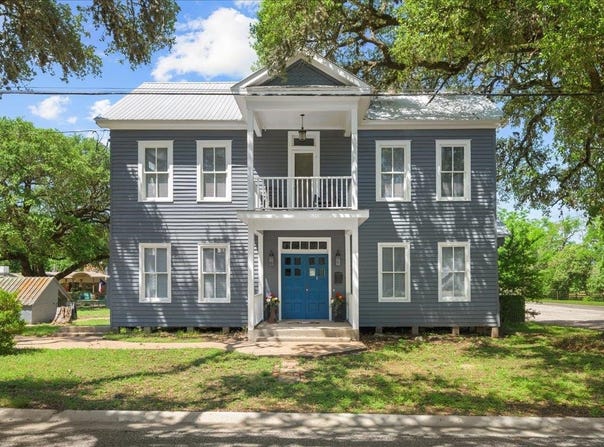 459 N Main St, La Grange, TX 78945