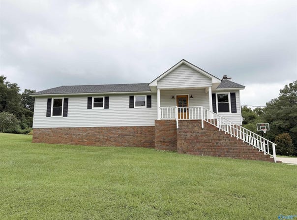 210 Frances Lane, Hayden, AL 35079