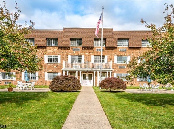 255 Tucker Ave, Union Twp., NJ 07083-8919