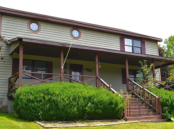 1000 Hedrick Rd, Sinks Grove, WV 24976