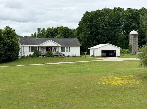 11791 Coates Highway, Brethren, MI 49619