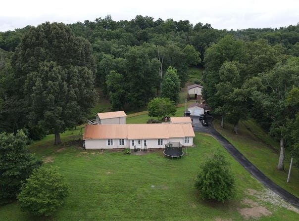 568 KY 32, Louisa, KY 41230