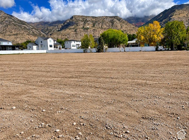 835 E 200 S, Pleasant Grove, UT 84062