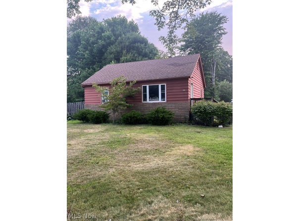 1392 Bennett Road, Madison, OH 44057