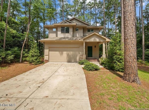 648 Bunting Place, Vass, NC 28394