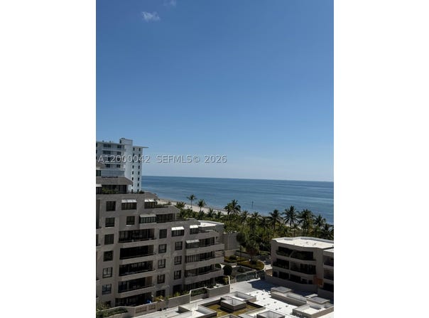 201 Crandon Blvd, Key Biscayne, FL 33149