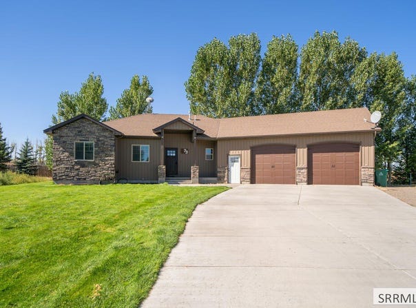 73 N Hillside Road, Idaho Falls, ID 83402