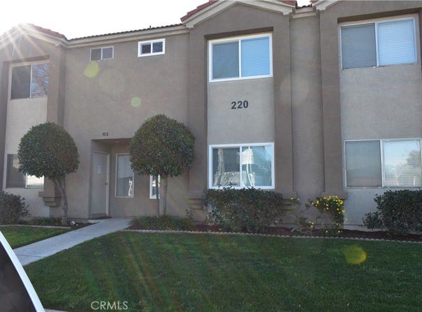 260 W 3rd, Corona, CA 92882