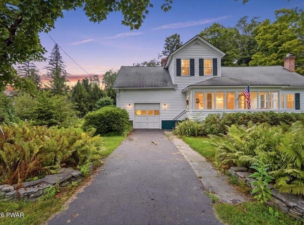 42 River Road, Prompton, PA 18456