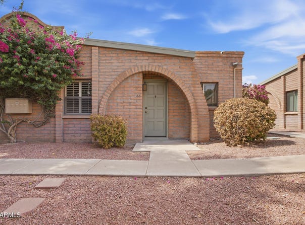 4430 E HUBBELL Street, Phoenix, AZ 85008