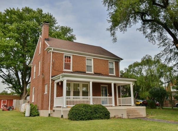 1305 Park St, Bedford, VA 24523