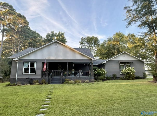 660 Northgate Drive NW, Arab, AL 35016