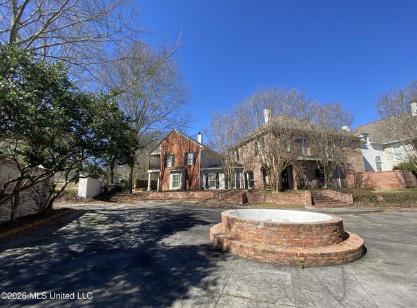 779 N Avery Boulevard, Ridgeland, MS 39157
