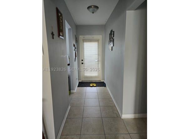 7837 Golf Cir Dr, Margate, FL 33063