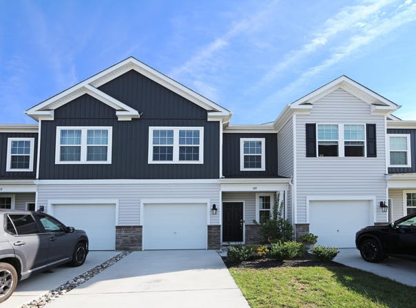 145 Corolla Dr, Egg Harbor Township, NJ 08234