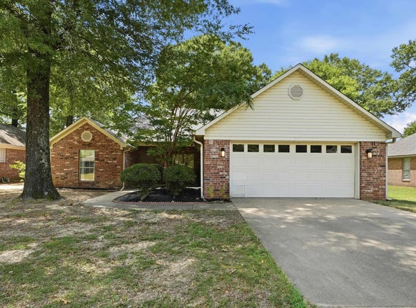 431 Bernard Drive, Conway, AR 72032