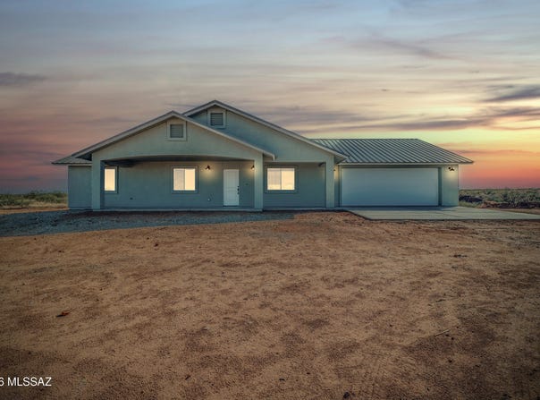 1663 S Desert Oasis Court, Benson, AZ 85602