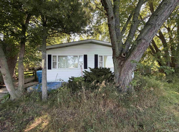 4310 E Laporte Road, Freeland, MI 48623