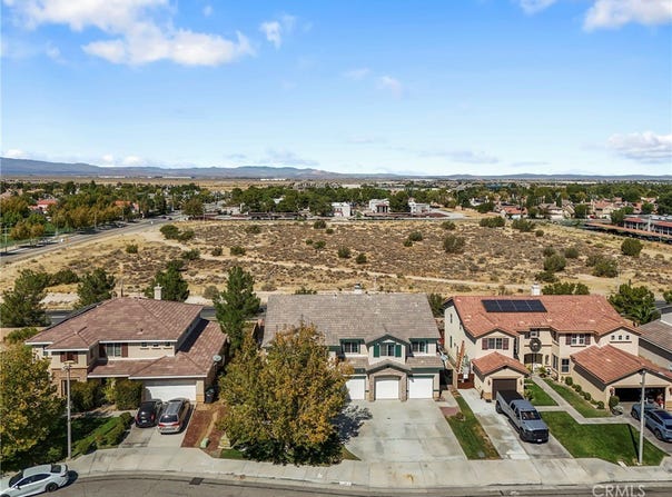 3317 Vahn Lane, Lancaster, CA 93536