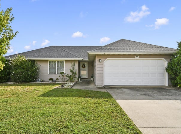 526 N Taylor Drive, Republic, MO 65738