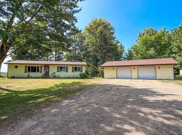 N3979 OXBOW RD, Catawba, WI 54515