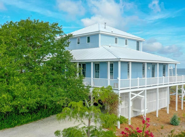 170 Harbor Drive N, St. Helena Island, SC 29920