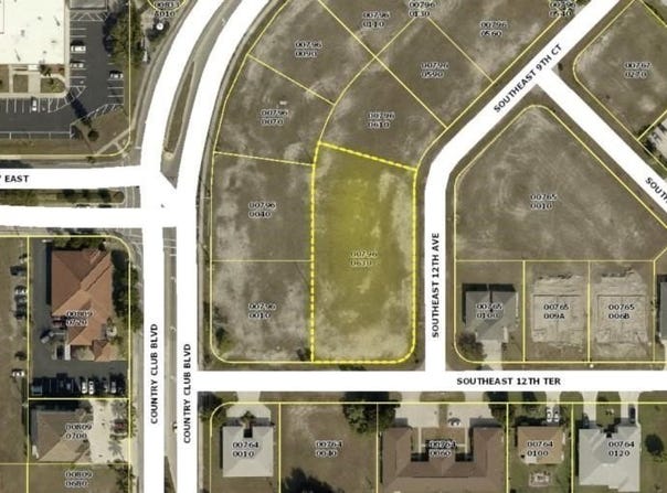 1204 SE 9th Court, Cape Coral, FL 33990