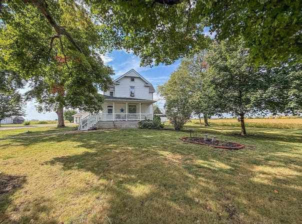 220 E 4th Street, Arcola, IL 61910